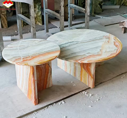 Design mebli hotelowych z kamieniem naturalnym z księgami