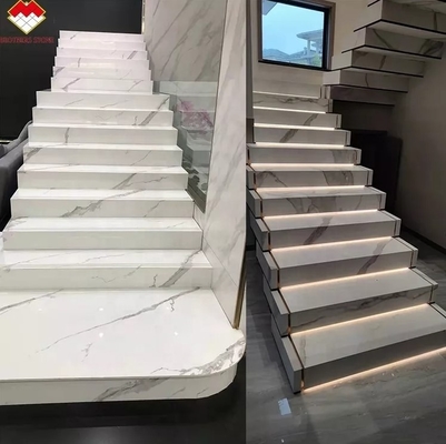 Biały Czarny Szary Złoty Niestandardowy Polerowany Calacatta Marmur Wygląd Płytki Porcelanowe Schody
