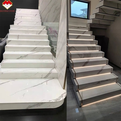 Porcelanowe cienkie schody z płytki wykonane na zamówienie z wypolerowaną lub matową wykończeniem powierzchni