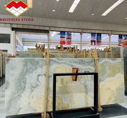 Nowoczesne podświetlone zielone kamienne płyty onyks 30 mm grubość do graficznego salonu Jade Wall