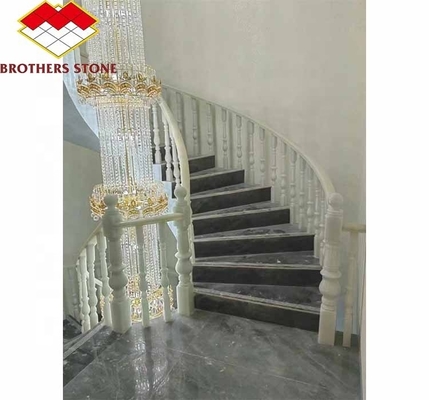 Podłogi z marmuru onyksu i białego marmuru balustrady balustrady