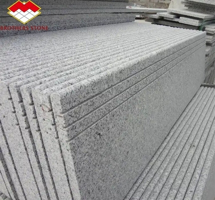 Naturalny granitowy podłogi kamienia nowoczesny design wycięte do rozmiaru prostych pływających schodów