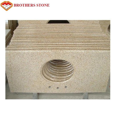 G682 Zardzewiałe żółte granitowe płyty kamienne, G682 Sunset Gold Granit Modny wygląd