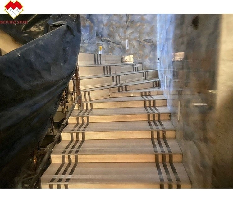 Wchłanianie wody Około 0,12% Nowoczesne szklankowane płytki porcelanowe dla schodów